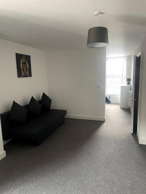 #6Bs 1 Bed Serviced Apartment Derby Ngoại thất bức ảnh